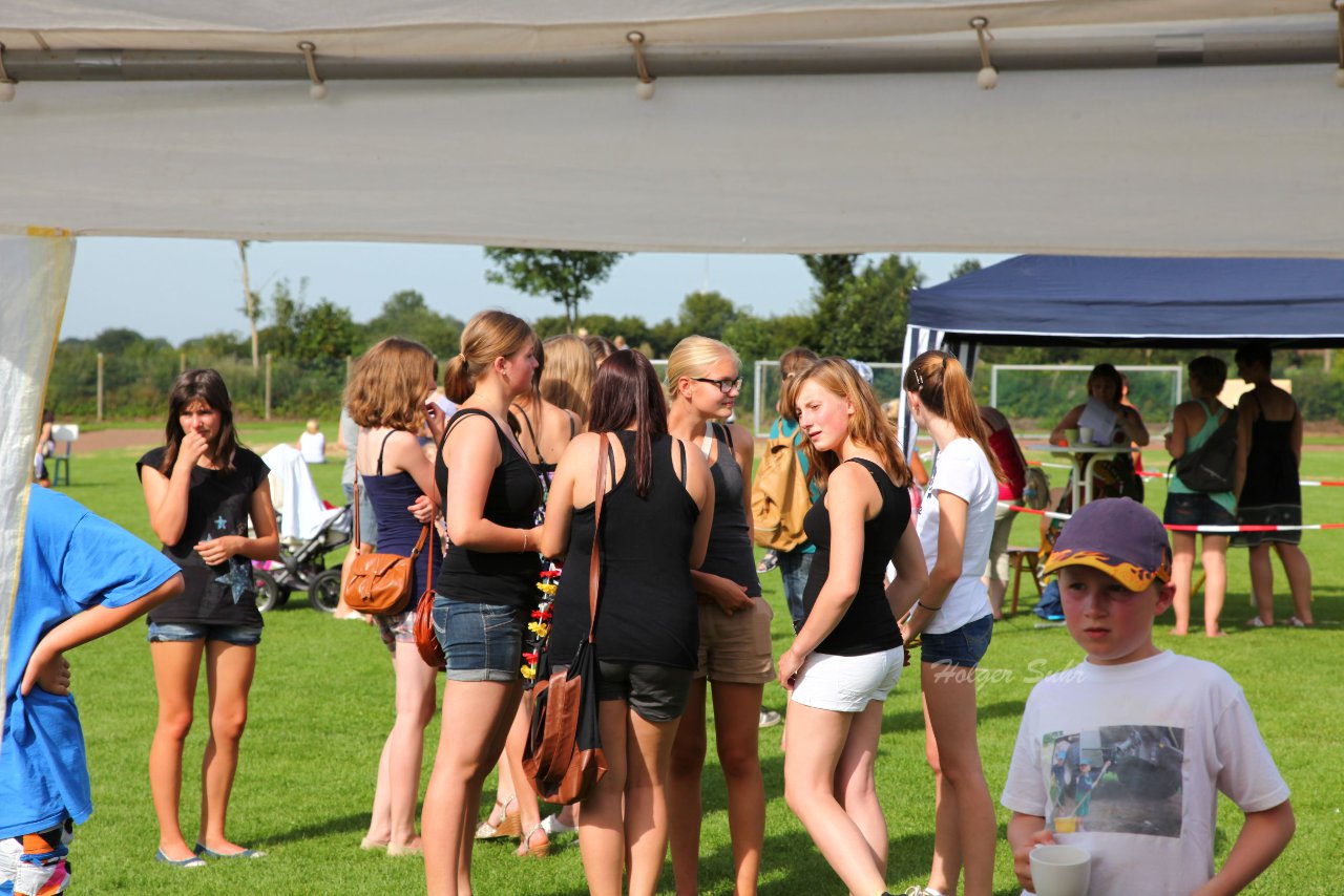 Bild 344 - Vogelschiessen am 18.8.12